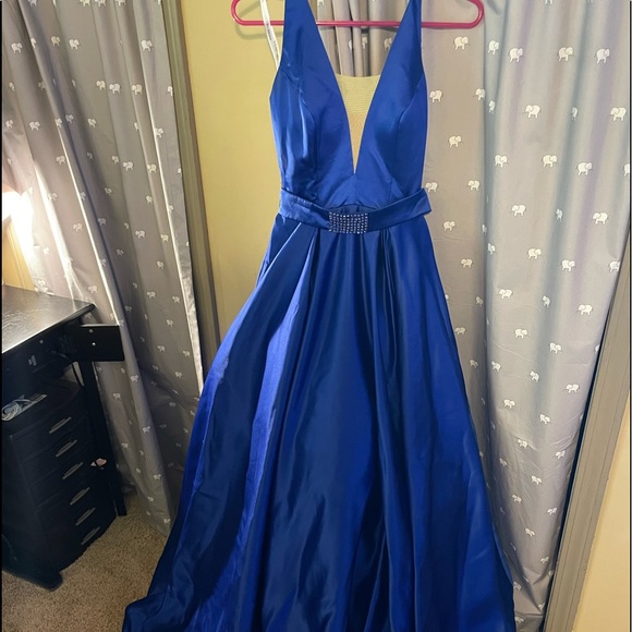 Sherri Hill Dresses & Skirts - Prom dress